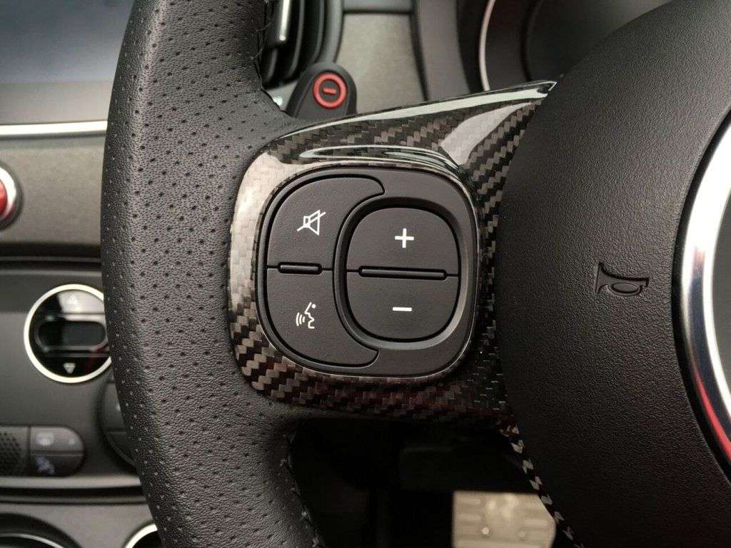 2017 ABARTH 595 HATCHBACK 2017 ABARTH 595 HATCHBACK