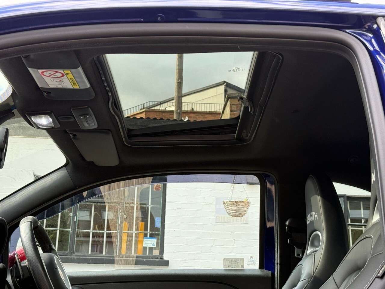 2017 ABARTH 595 HATCHBACK 2017 ABARTH 595 HATCHBACK