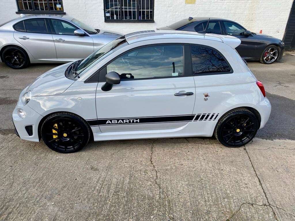 2018 ABARTH 595 2018 ABARTH 595
