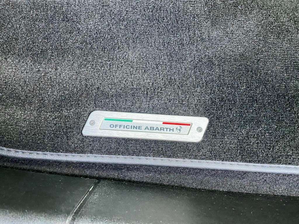 2018 ABARTH 595 2018 ABARTH 595
