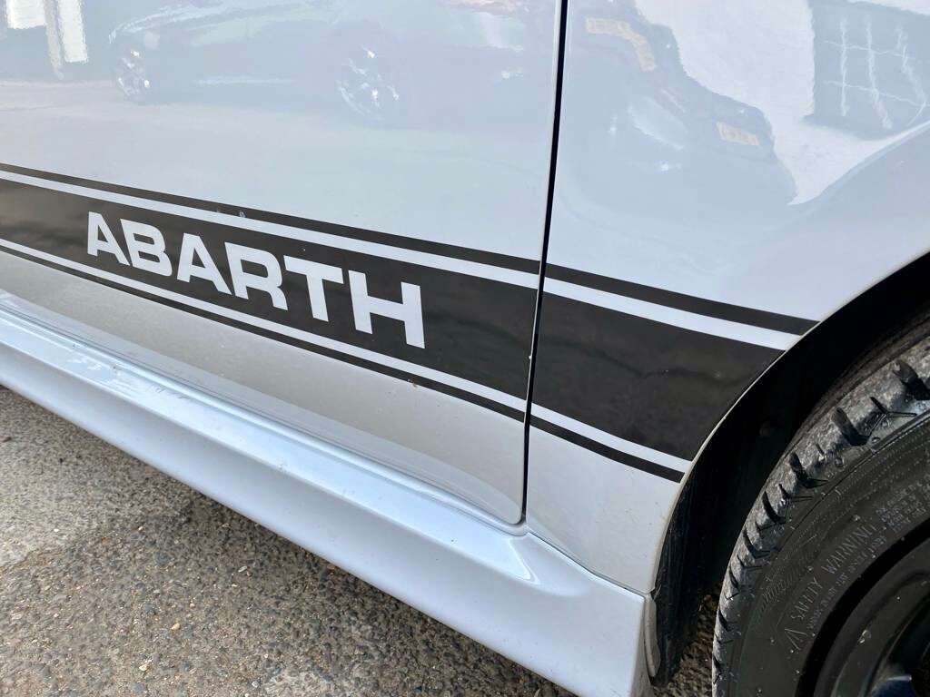 2018 ABARTH 595 2018 ABARTH 595