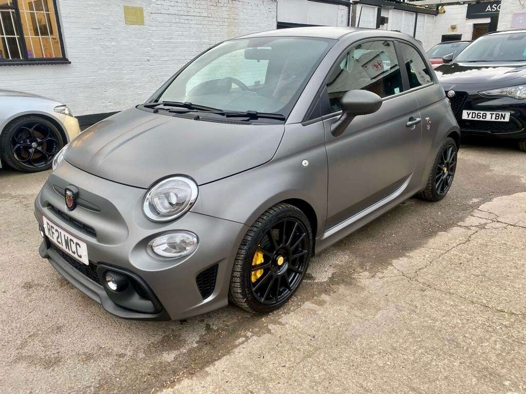 2021 ABARTH 595 2021 ABARTH 595