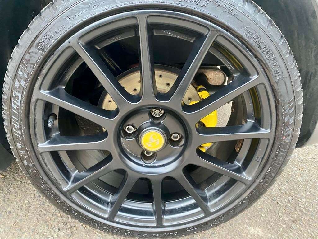 2021 ABARTH 595 2021 ABARTH 595