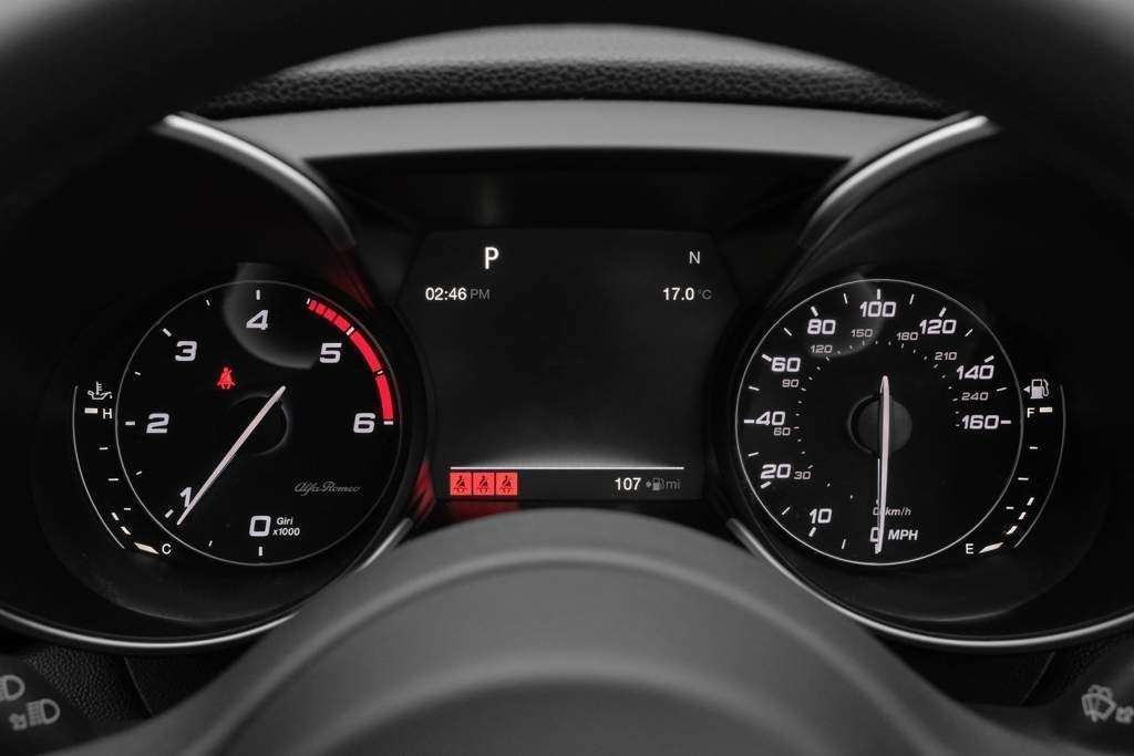 null ALFA ROMEO GIULIA null ALFA ROMEO GIULIA