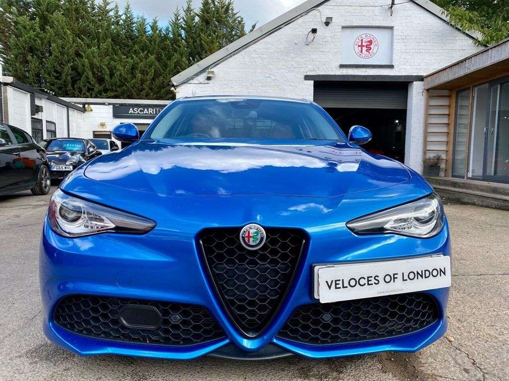 null ALFA ROMEO GIULIA null ALFA ROMEO GIULIA