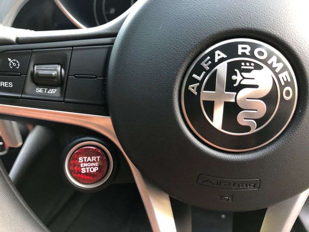 2018 ALFA ROMEO GIULIA 2018 ALFA ROMEO GIULIA