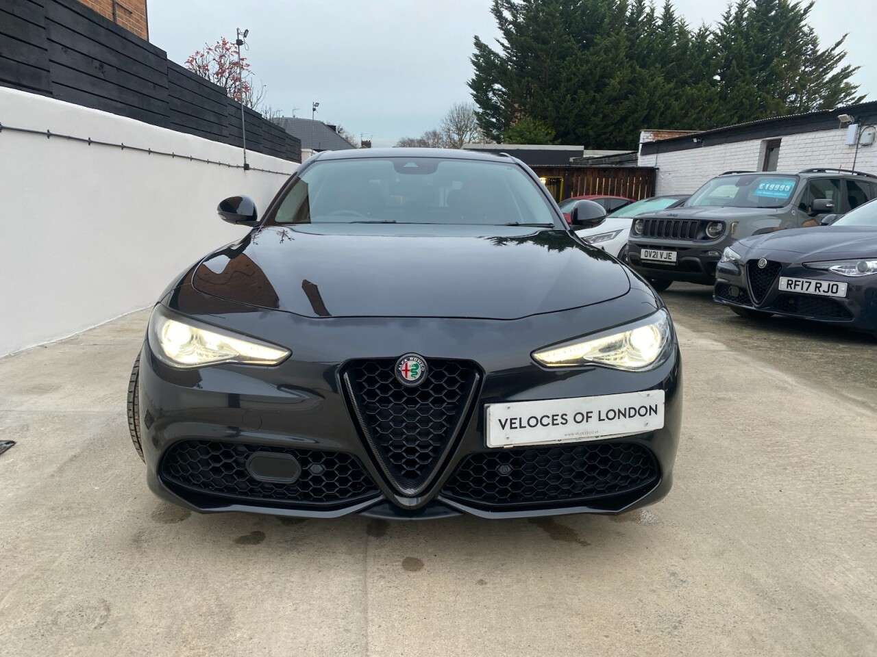 A 2017 ALFA ROMEO GIULIA 2.0T Veloce Saloon 4dr Petrol Auto Euro 6 (s/s) (280 ps) NEW 19"QV WHEELS + A 2017 ALFA ROMEO GIULIA 2.0T Veloce Saloon 4dr Petrol Auto Euro 6 (s/s) (280 ps) NEW 19"QV WHEELS +