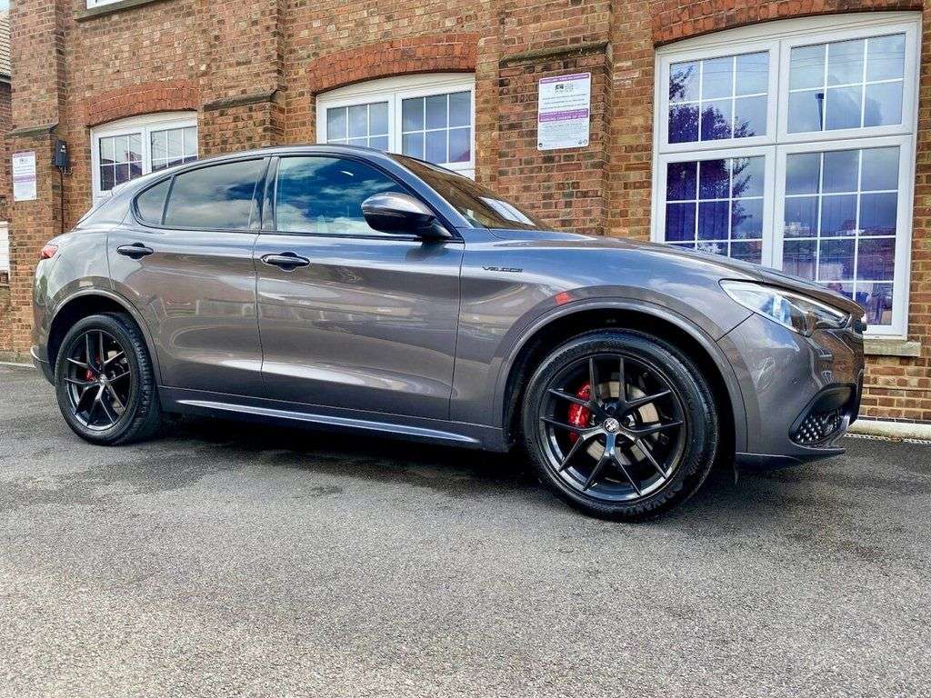 A 2020 ALFA ROMEO STELVIO 2.0T Veloce SUV 5dr Petrol Auto Q4 AWD Euro 6 (s/s) (280 ps) ..JUST SERVICE A 2020 ALFA ROMEO STELVIO 2.0T Veloce SUV 5dr Petrol Auto Q4 AWD Euro 6 (s/s) (280 ps) ..JUST SERVICE