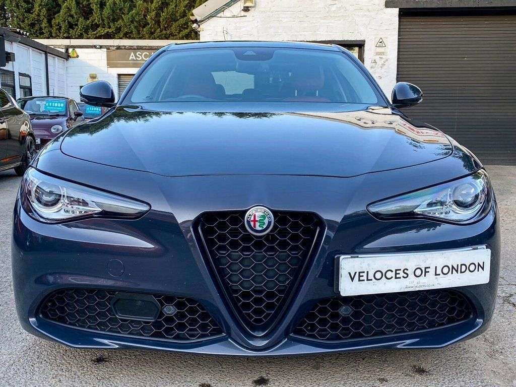 A 2017 ALFA ROMEO GIULIA 2.2 TD Super Saloon 4dr Diesel Auto Euro 6 (s/s) (180 ps) 50+ MPG + ULEZ FR A 2017 ALFA ROMEO GIULIA 2.2 TD Super Saloon 4dr Diesel Auto Euro 6 (s/s) (180 ps) 50+ MPG + ULEZ FR