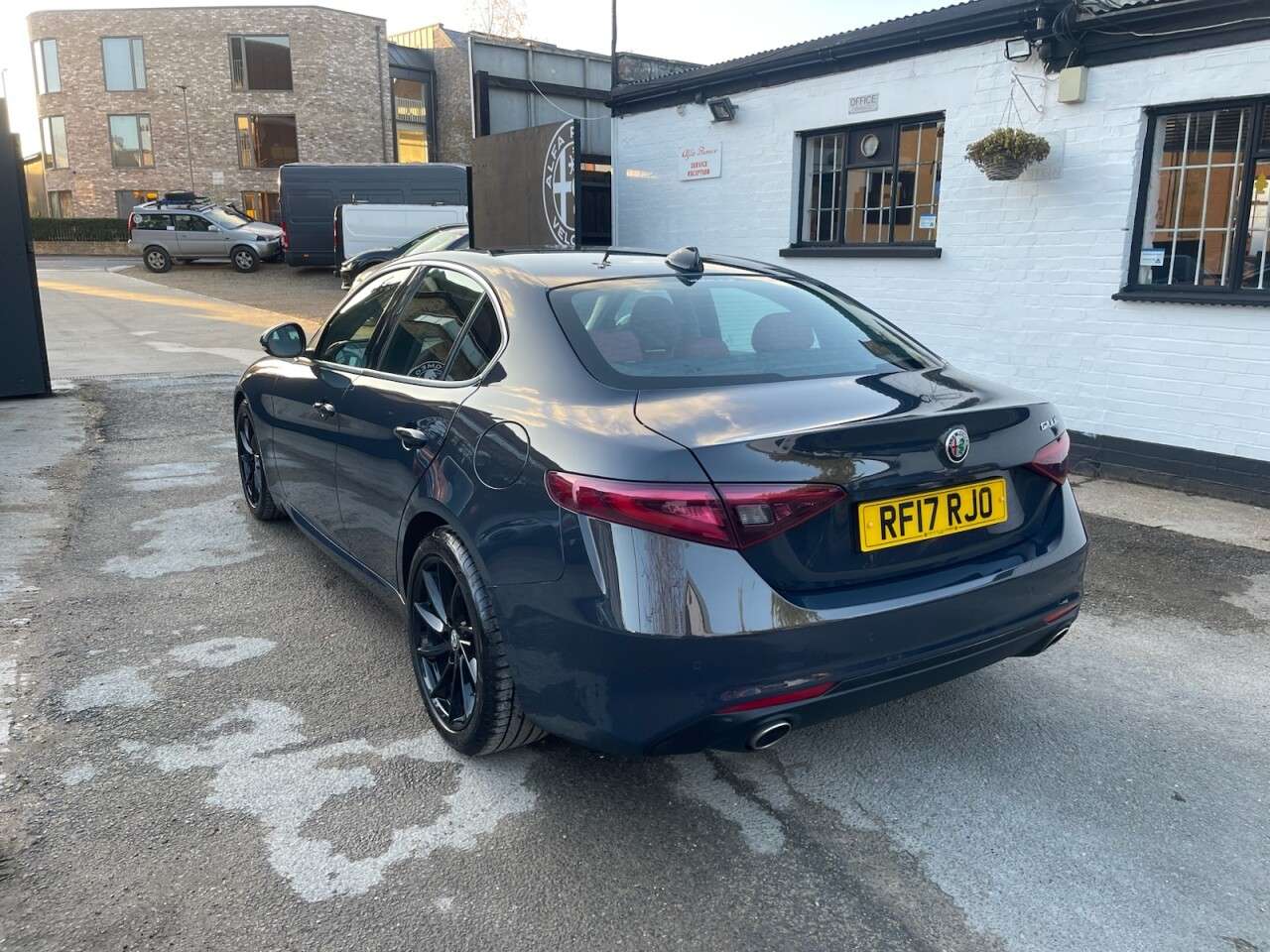 2017 ALFA ROMEO GIULIA 2017 ALFA ROMEO GIULIA