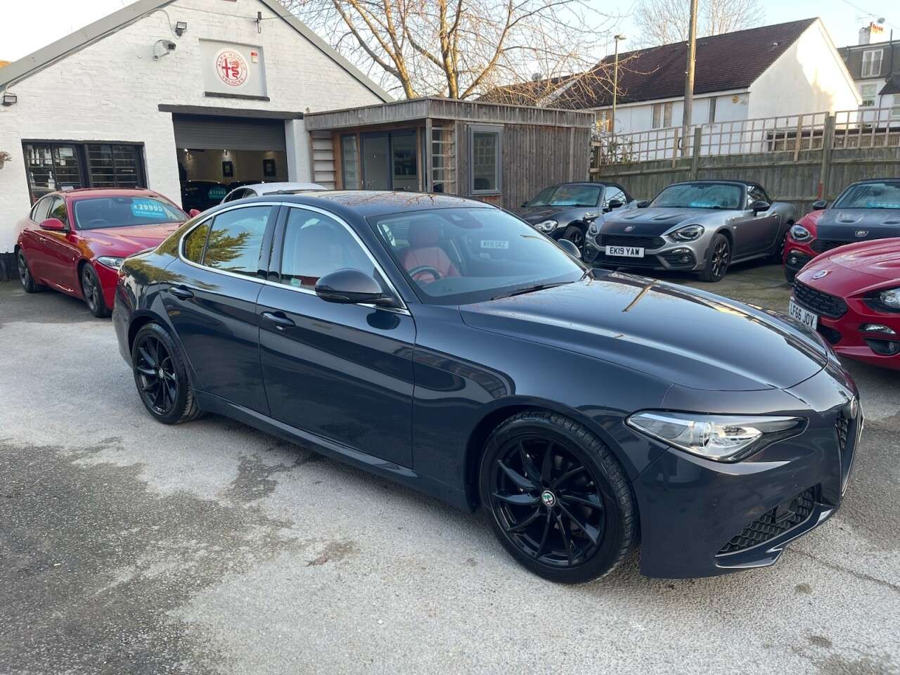 2017 ALFA ROMEO GIULIA 2017 ALFA ROMEO GIULIA