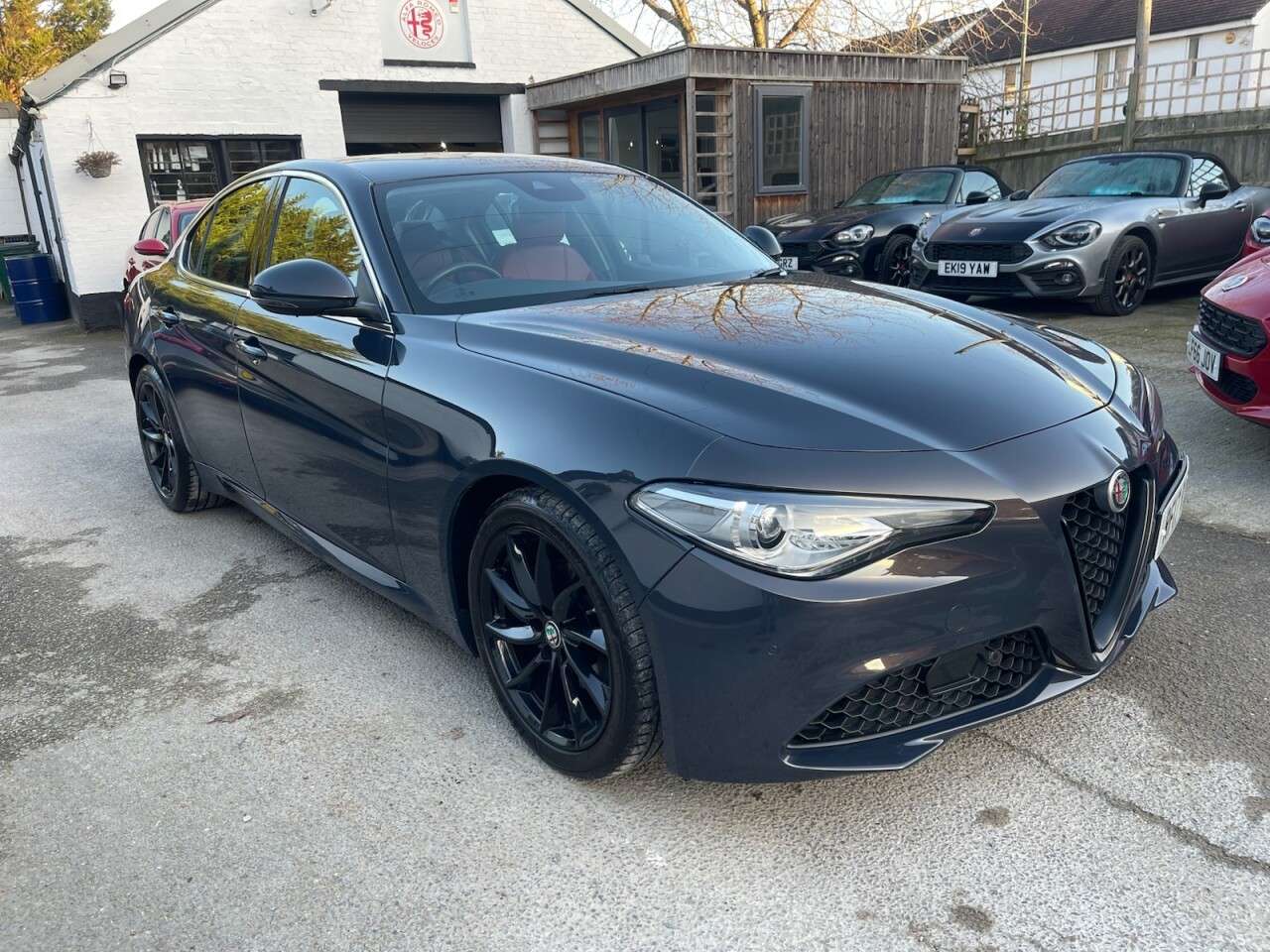 A 2017 ALFA ROMEO GIULIA 2.2 TD Super Saloon 4dr Diesel Auto Euro 6 (s/s) (180 ps) 50+ MPG + ULEZ FR A 2017 ALFA ROMEO GIULIA 2.2 TD Super Saloon 4dr Diesel Auto Euro 6 (s/s) (180 ps) 50+ MPG + ULEZ FR