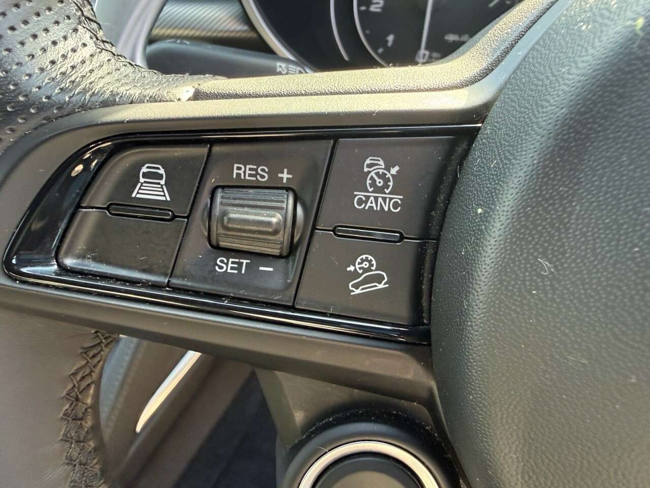 2021 ALFA ROMEO STELVIO 2021 ALFA ROMEO STELVIO