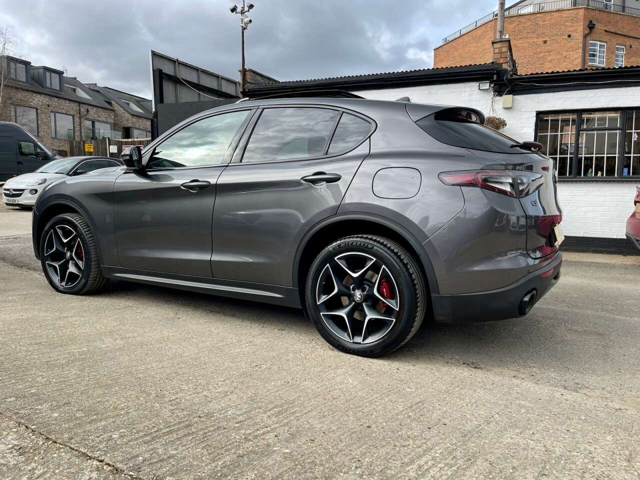 2019 ALFA ROMEO STELVIO 2019 ALFA ROMEO STELVIO