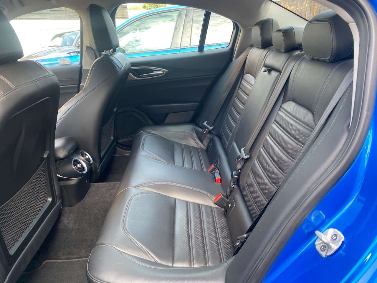 null ALFA ROMEO GIULIA null ALFA ROMEO GIULIA