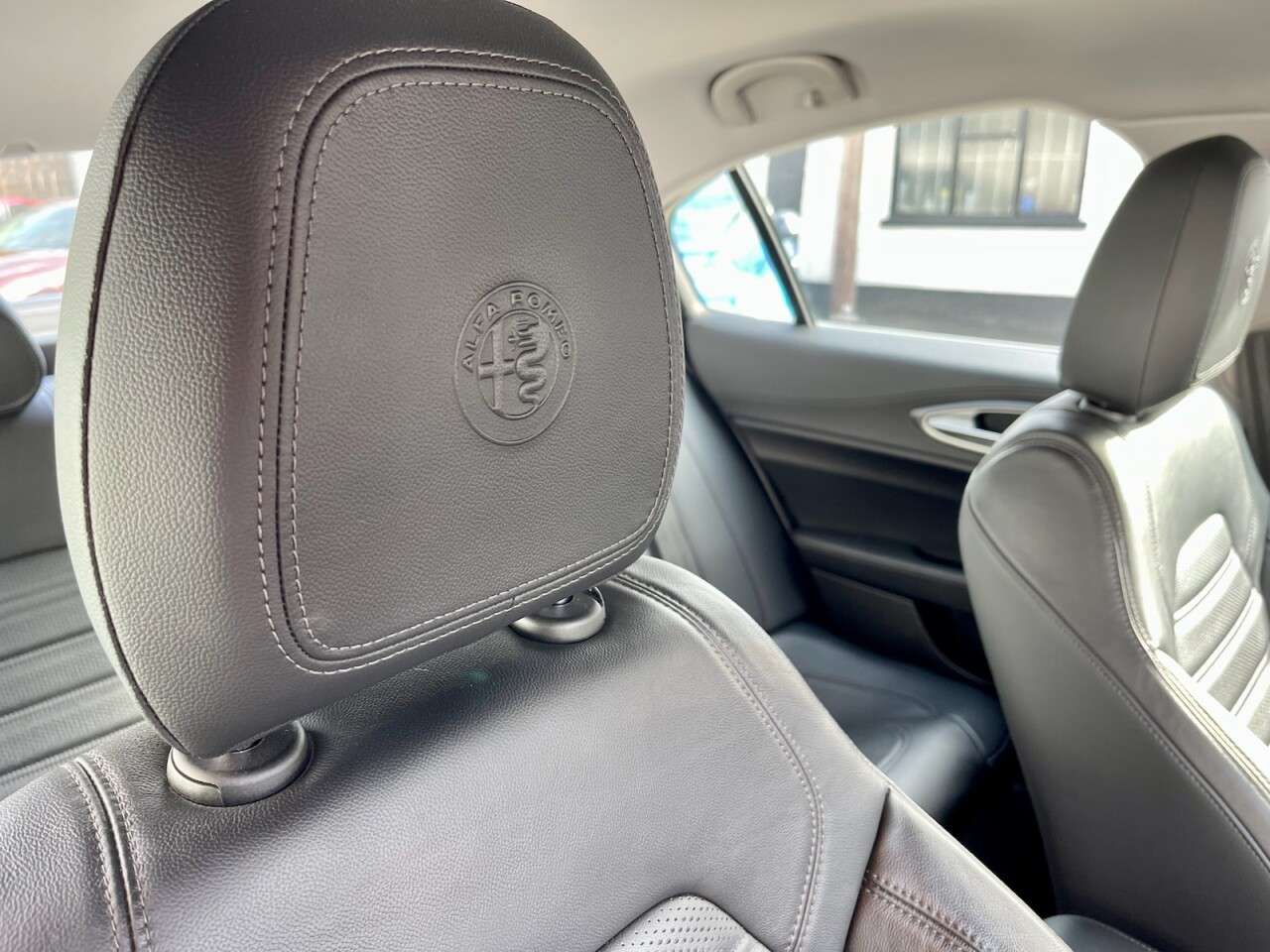 null ALFA ROMEO GIULIA null ALFA ROMEO GIULIA