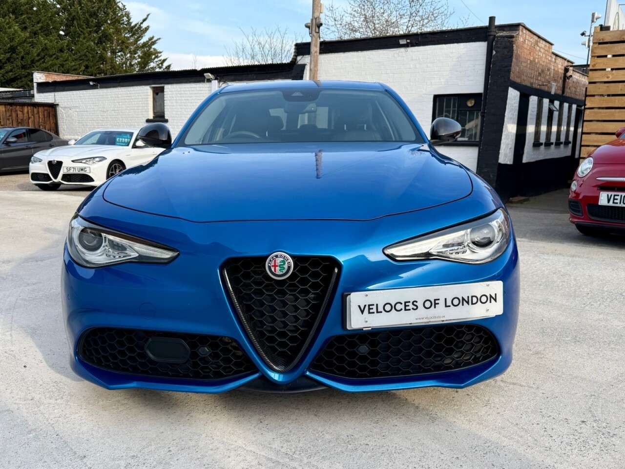 A 2019 ALFA ROMEO GIULIA 2.0T Veloce Saloon 4dr Petrol Auto Euro 6 (s/s) (320 ps) ..APPLE CARPLAY / A 2019 ALFA ROMEO GIULIA 2.0T Veloce Saloon 4dr Petrol Auto Euro 6 (s/s) (320 ps) ..APPLE CARPLAY /