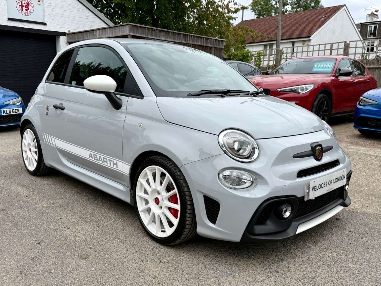 2021 ABARTH 595 2021 ABARTH 595