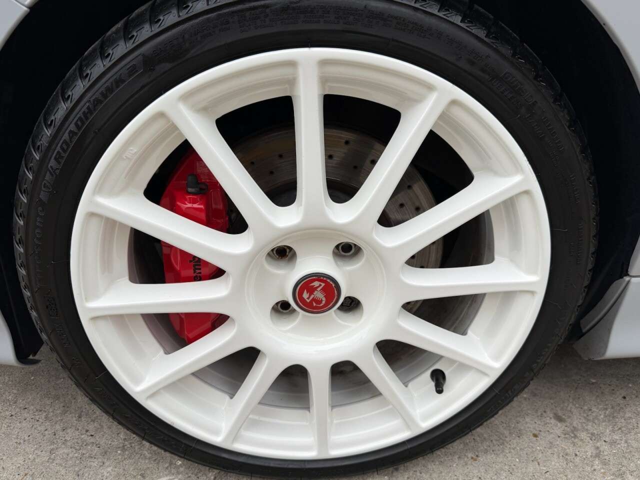 2021 ABARTH 595 2021 ABARTH 595