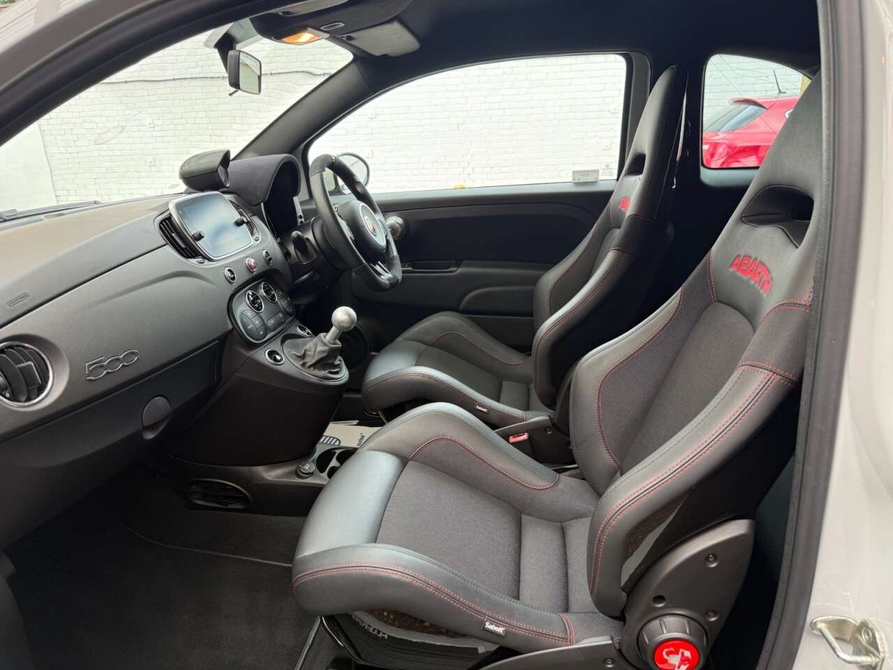 2021 ABARTH 595 2021 ABARTH 595