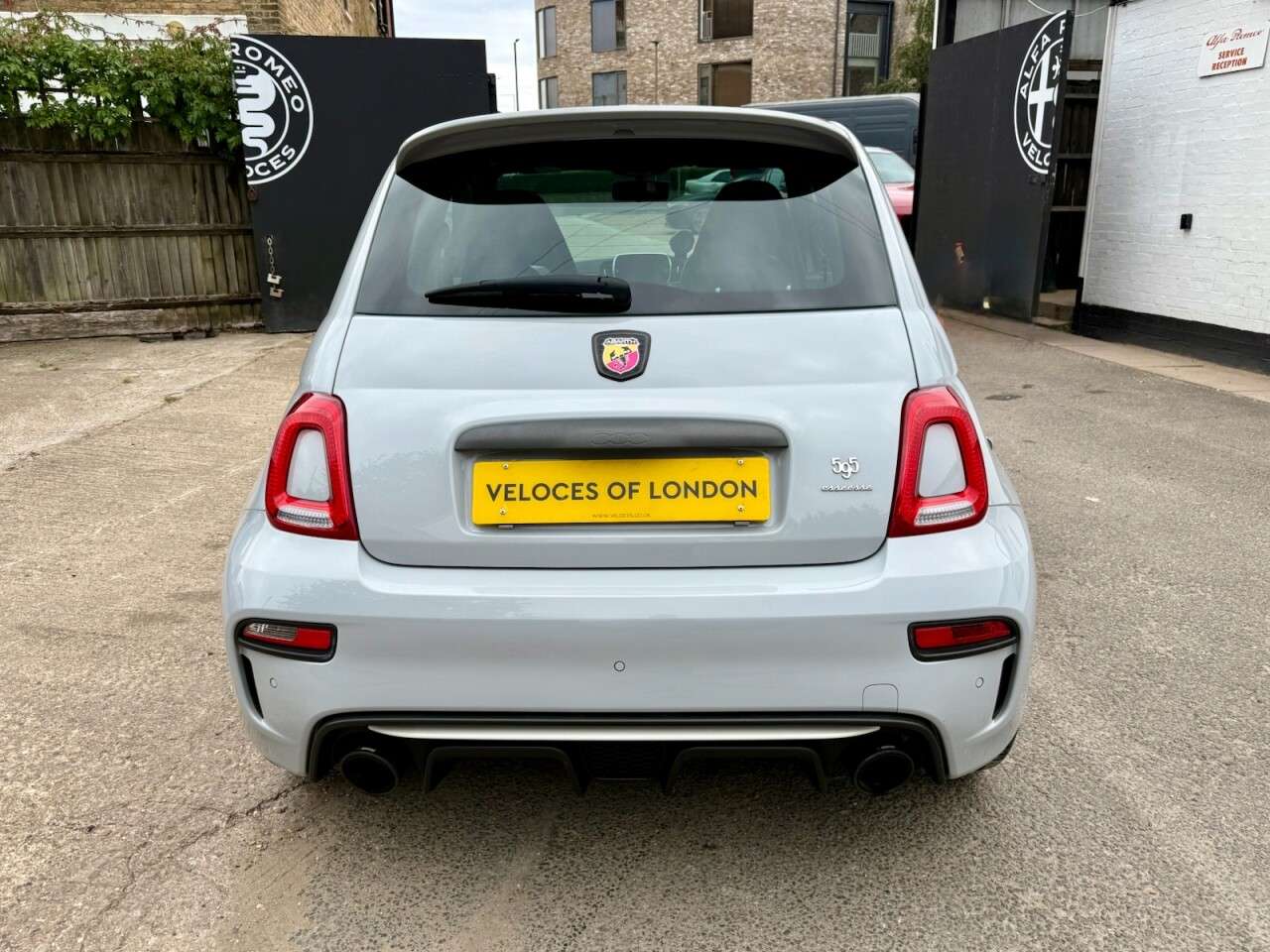 2021 ABARTH 595 2021 ABARTH 595