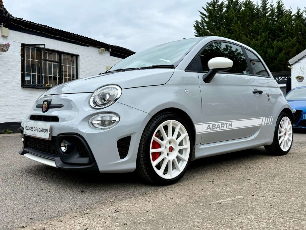 2021 ABARTH 595 2021 ABARTH 595