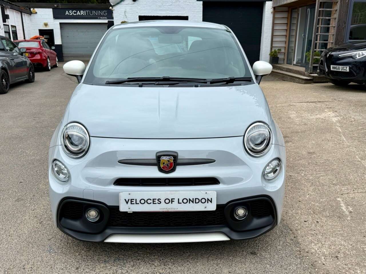 2021 ABARTH 595 2021 ABARTH 595