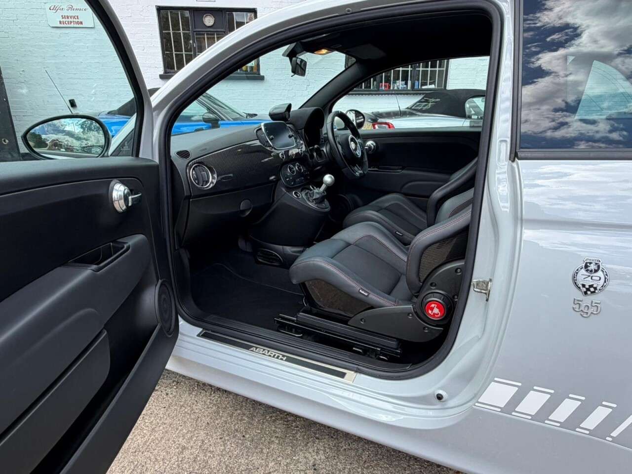 2020 ABARTH 595 2020 ABARTH 595