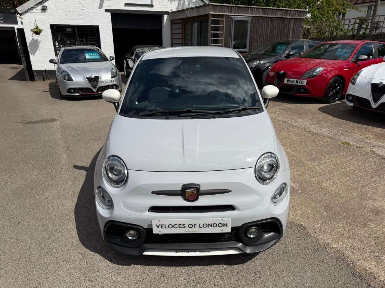 2020 ABARTH 595 2020 ABARTH 595
