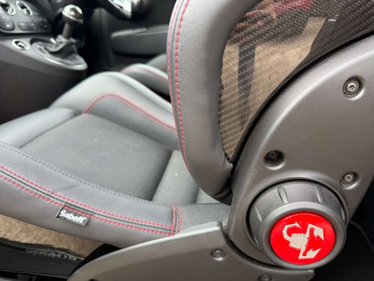 2021 ABARTH 595 2021 ABARTH 595