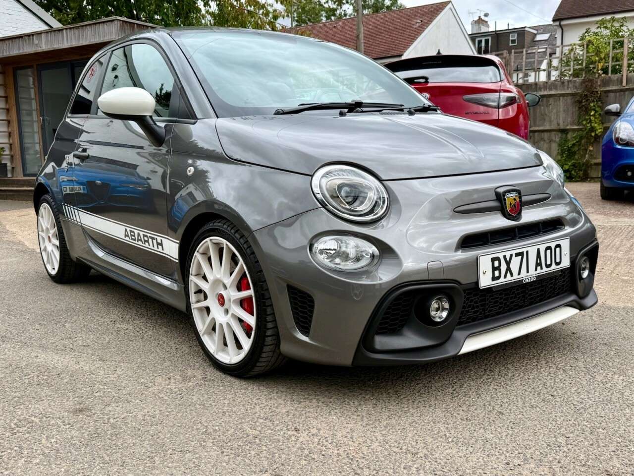 2021 ABARTH 595 2021 ABARTH 595