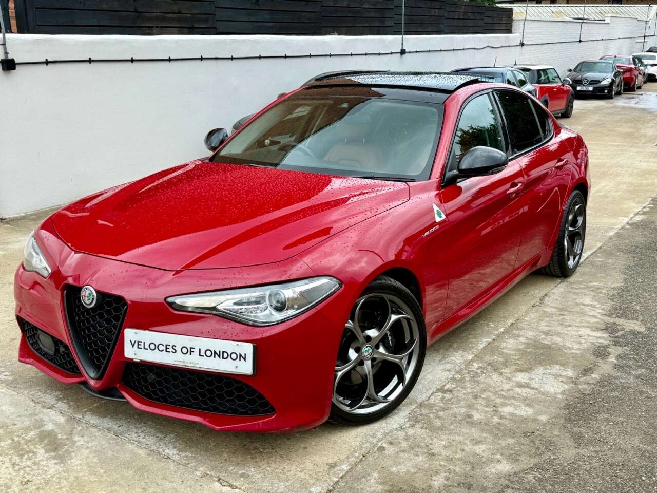 A 2018 ALFA ROMEO GIULIA 2.0T Veloce Saloon 4dr Petrol Auto Euro 6 (s/s) (320 ps) TWIN SUNROOF..CAME A 2018 ALFA ROMEO GIULIA 2.0T Veloce Saloon 4dr Petrol Auto Euro 6 (s/s) (320 ps) TWIN SUNROOF..CAME