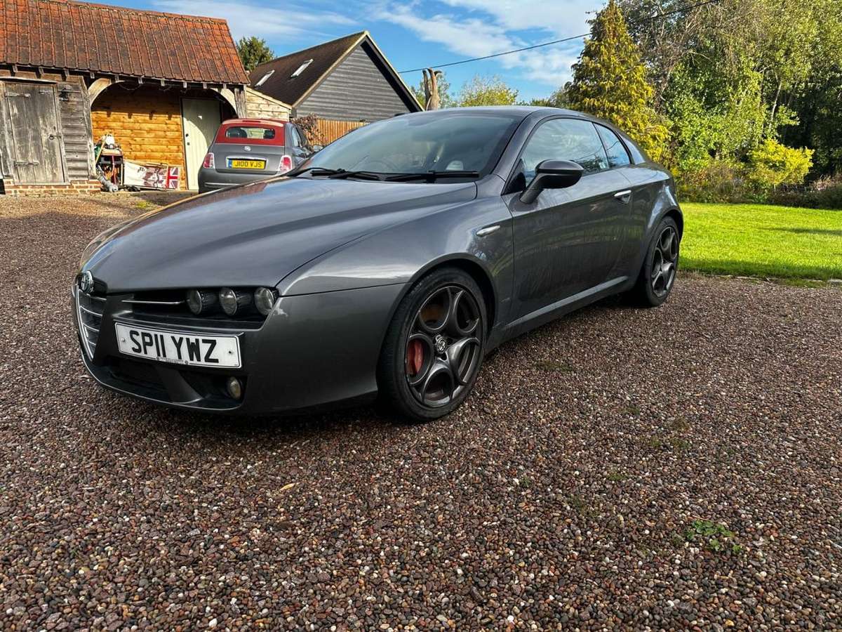 Check out this Alfa Romeo Brera 2011 Petrol Manual