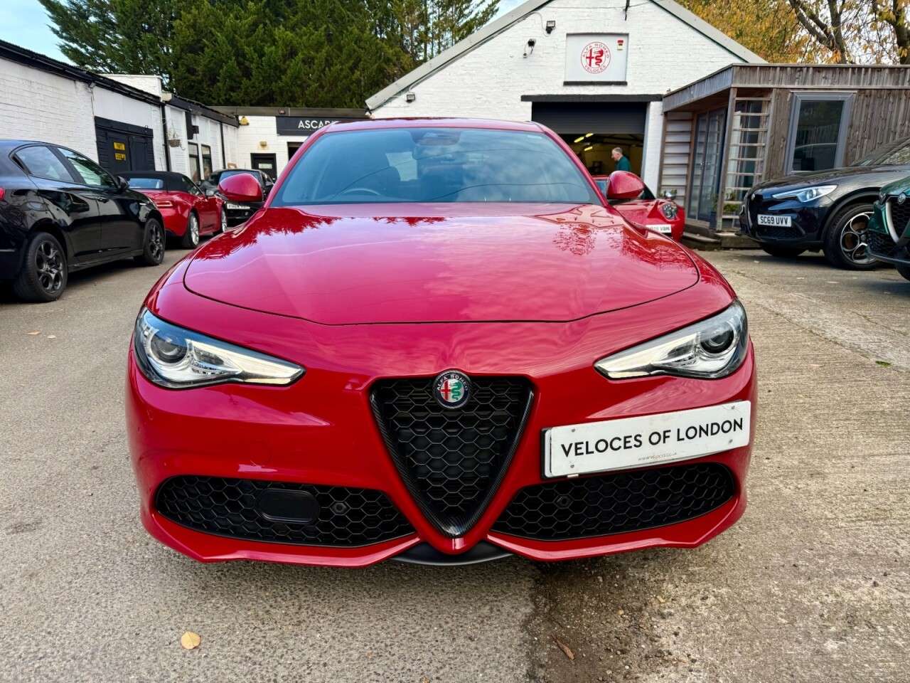 A 2022 ALFA ROMEO GIULIA 2.0T Veloce Saloon 4dr Petrol GPF Auto Euro 6 (s/s) (280 ps) ..JUST SERVICE A 2022 ALFA ROMEO GIULIA 2.0T Veloce Saloon 4dr Petrol GPF Auto Euro 6 (s/s) (280 ps) ..JUST SERVICE