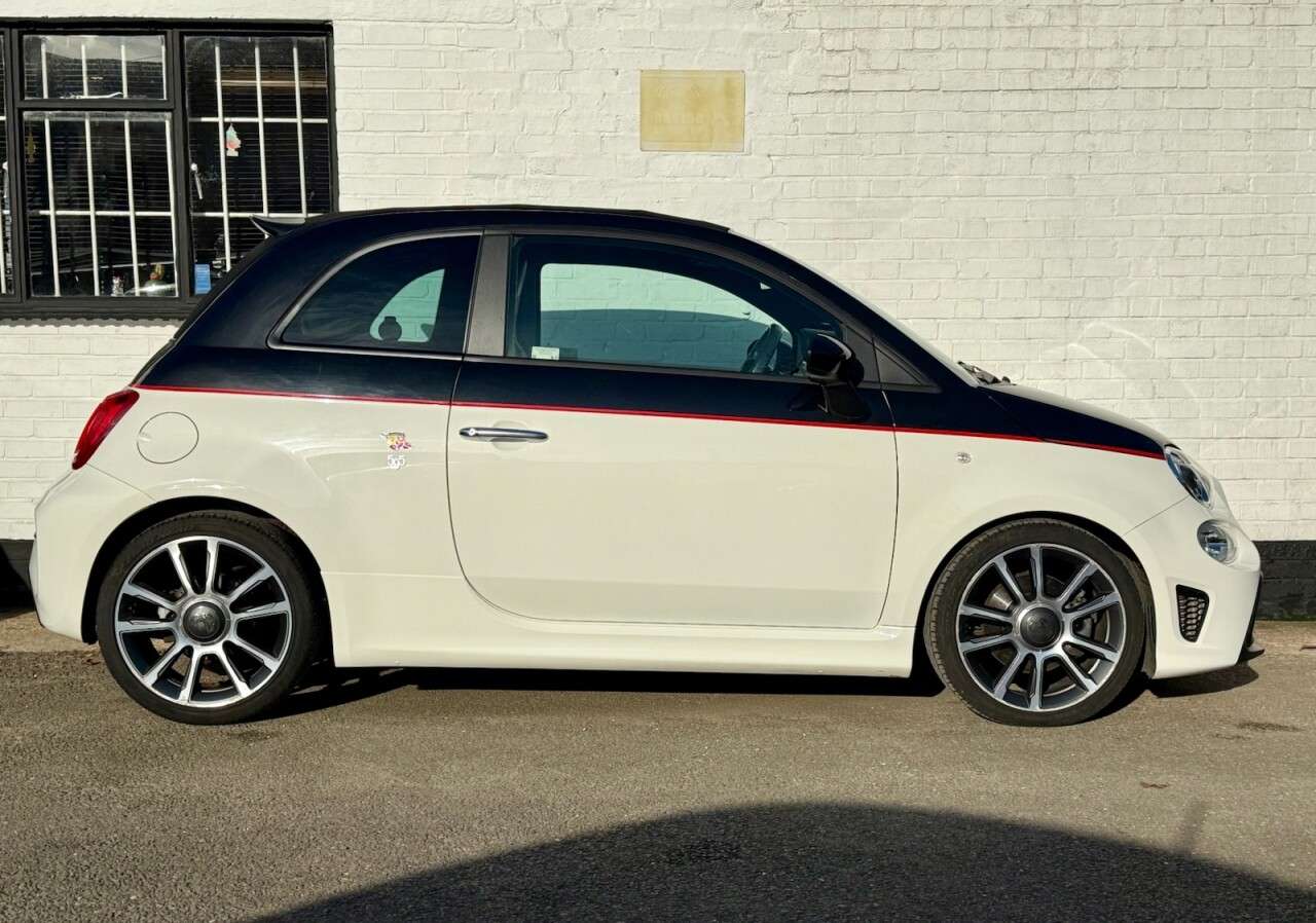 2021 ABARTH 595C 2021 ABARTH 595C