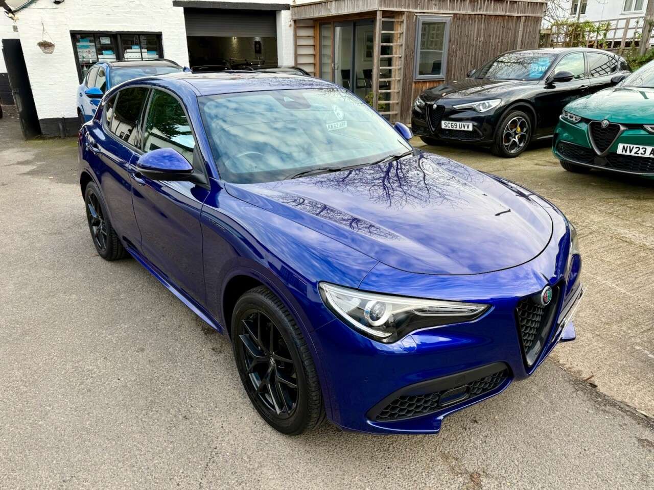 2021 ALFA ROMEO STELVIO 2021 ALFA ROMEO STELVIO