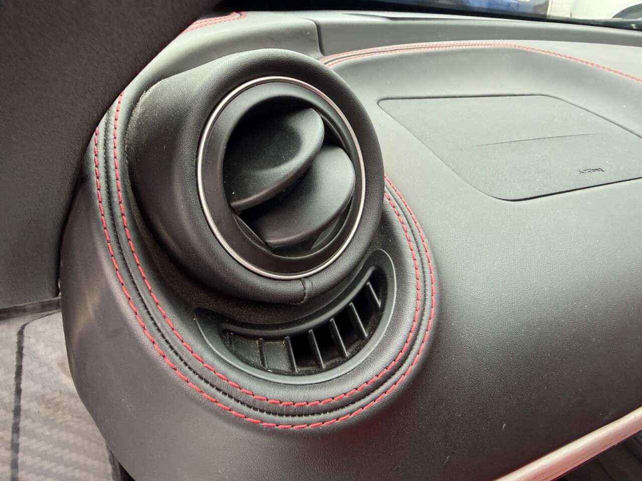 2017 ALFA ROMEO 4C 2017 ALFA ROMEO 4C