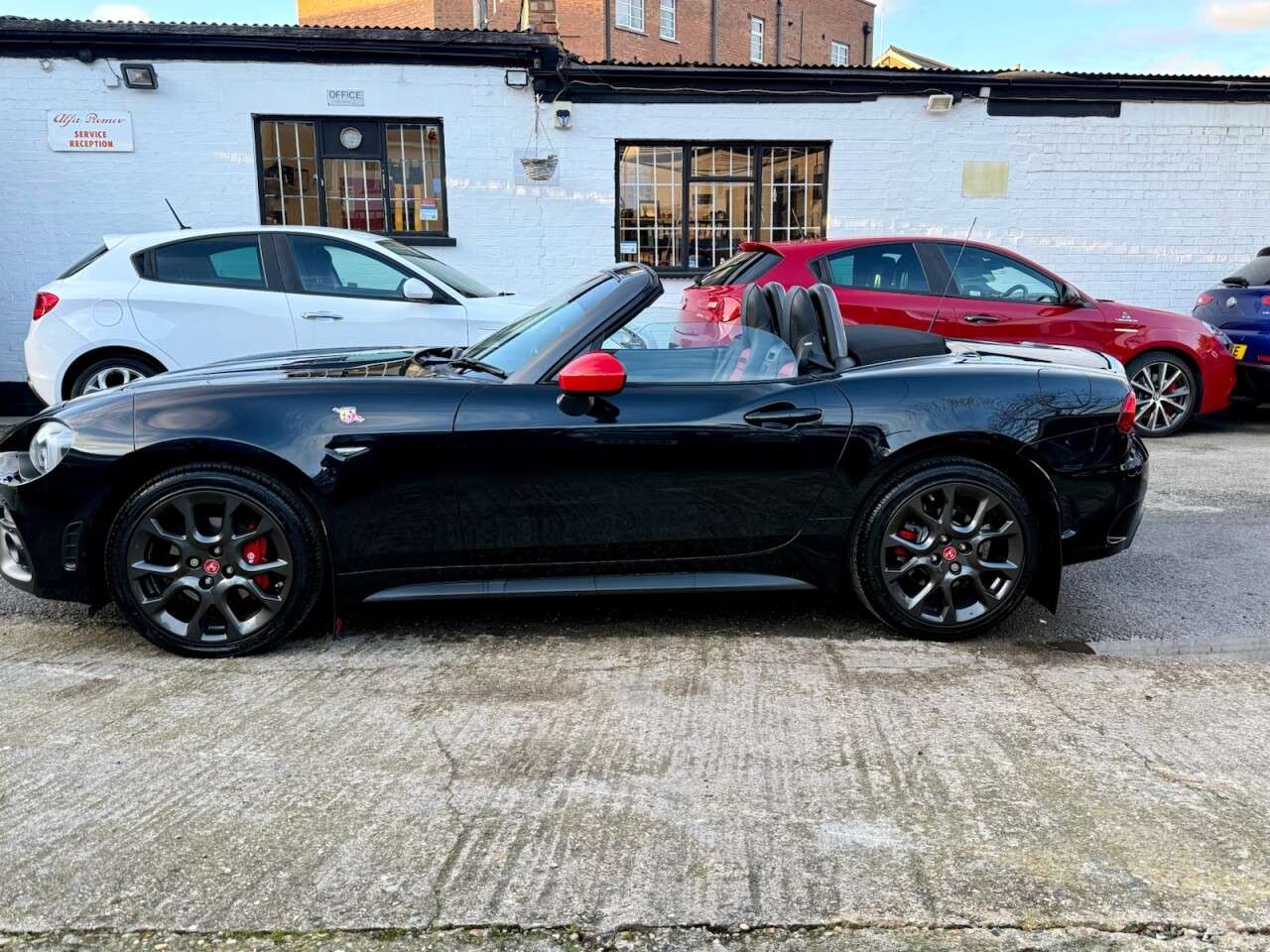 2018 ABARTH 124 SPIDER 2018 ABARTH 124 SPIDER