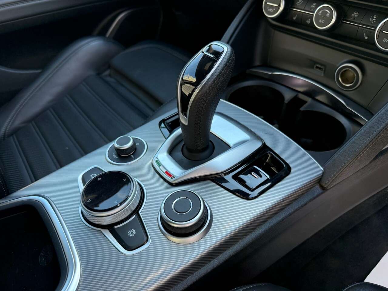 2021 ALFA ROMEO STELVIO 2021 ALFA ROMEO STELVIO