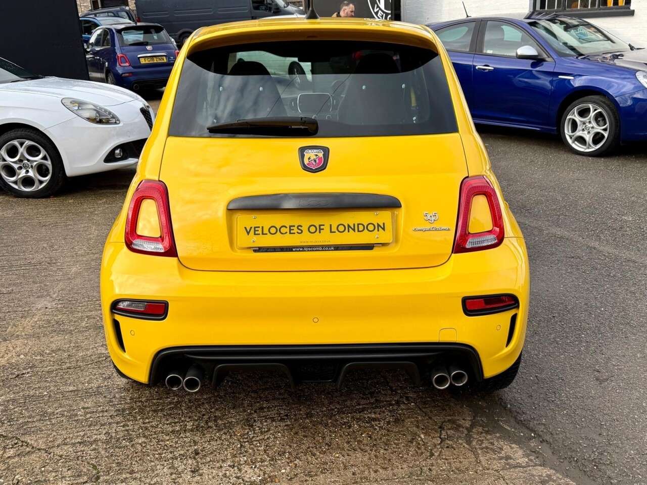 2021 ABARTH 595 2021 ABARTH 595