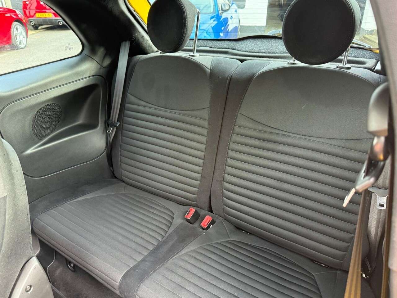 2021 ABARTH 595 2021 ABARTH 595