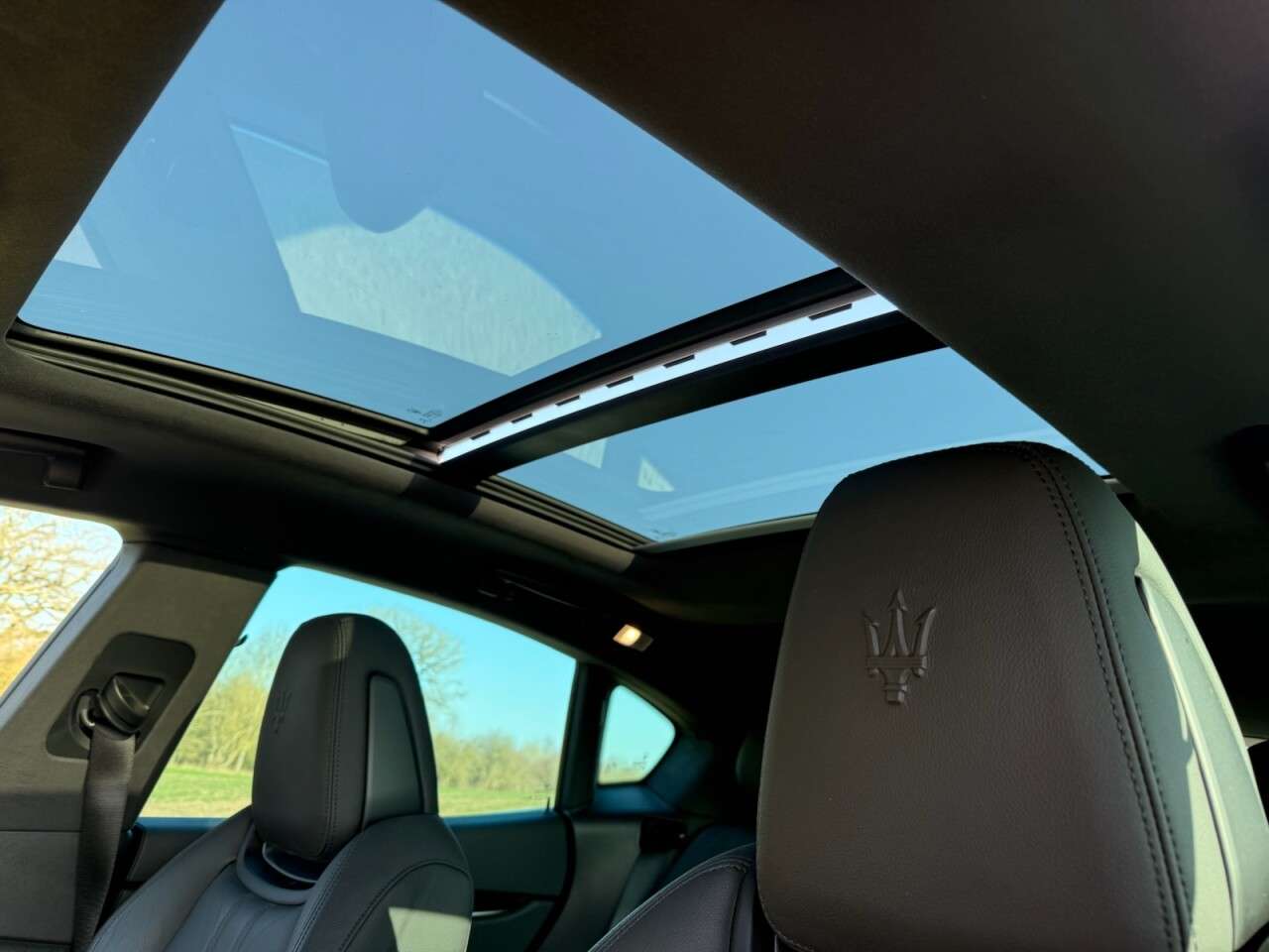 2021 MASERATI LEVANTE 2021 MASERATI LEVANTE