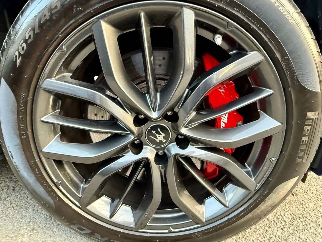 2021 MASERATI LEVANTE 2021 MASERATI LEVANTE