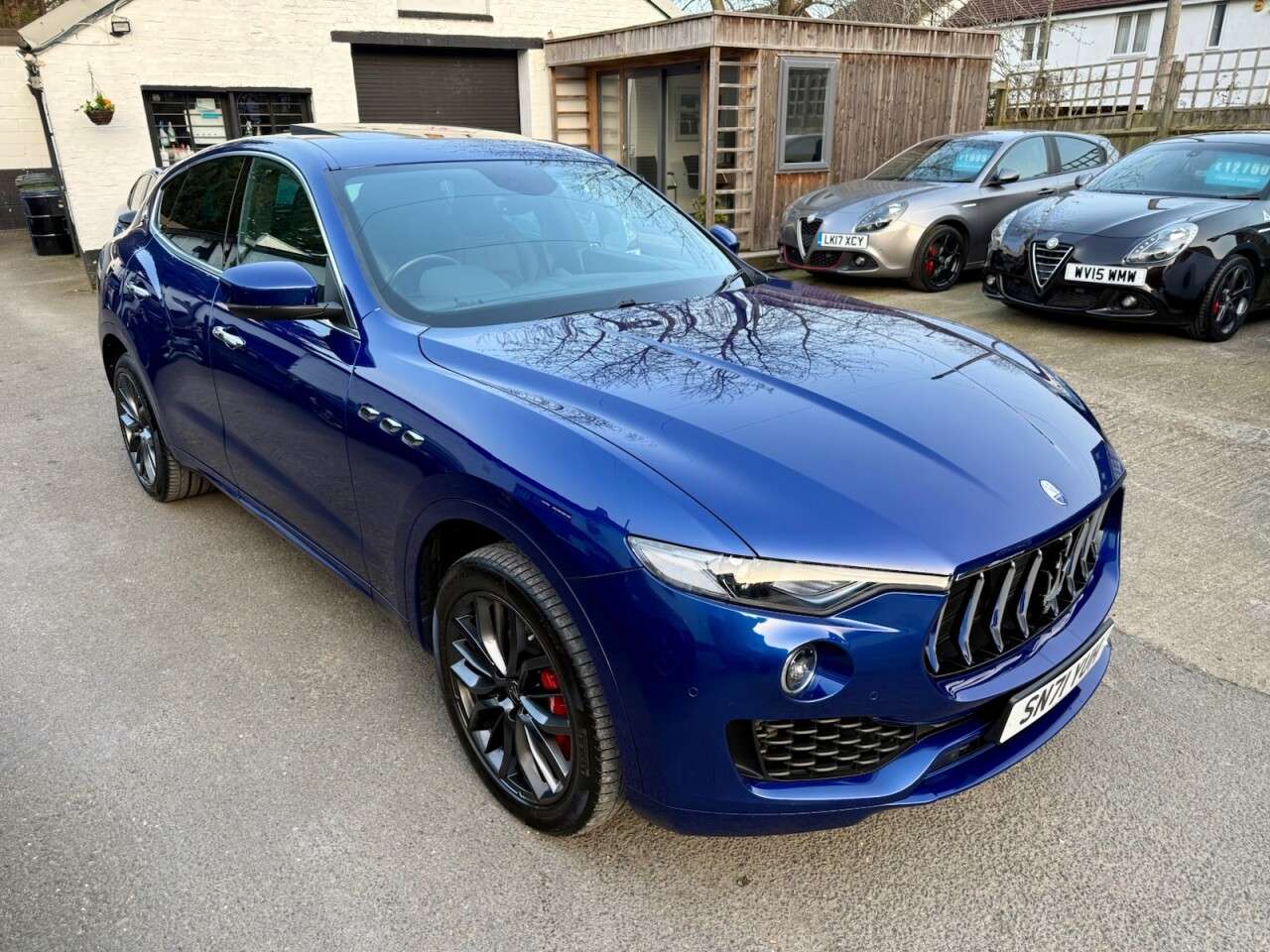 2021 MASERATI LEVANTE 2021 MASERATI LEVANTE