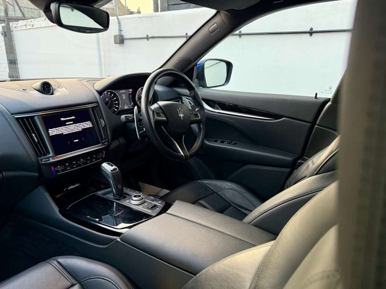 2021 MASERATI LEVANTE 2021 MASERATI LEVANTE