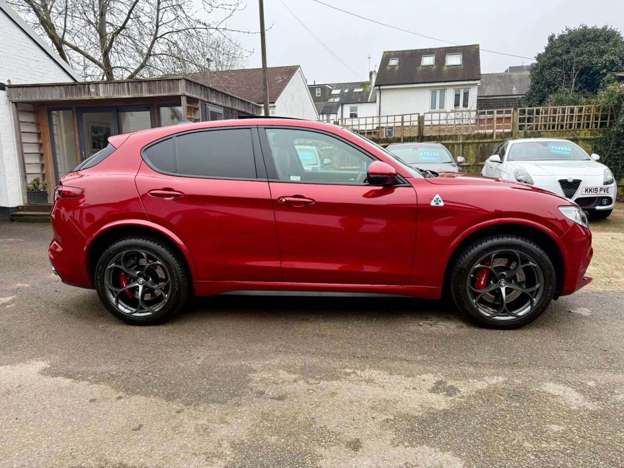 A 2019 ALFA ROMEO STELVIO 2.9 V6 Bi-Turbo Quadrifoglio SUV 5dr Petrol Auto Q4 AWD Euro 6 (s/s) (510 p A 2019 ALFA ROMEO STELVIO 2.9 V6 Bi-Turbo Quadrifoglio SUV 5dr Petrol Auto Q4 AWD Euro 6 (s/s) (510 p