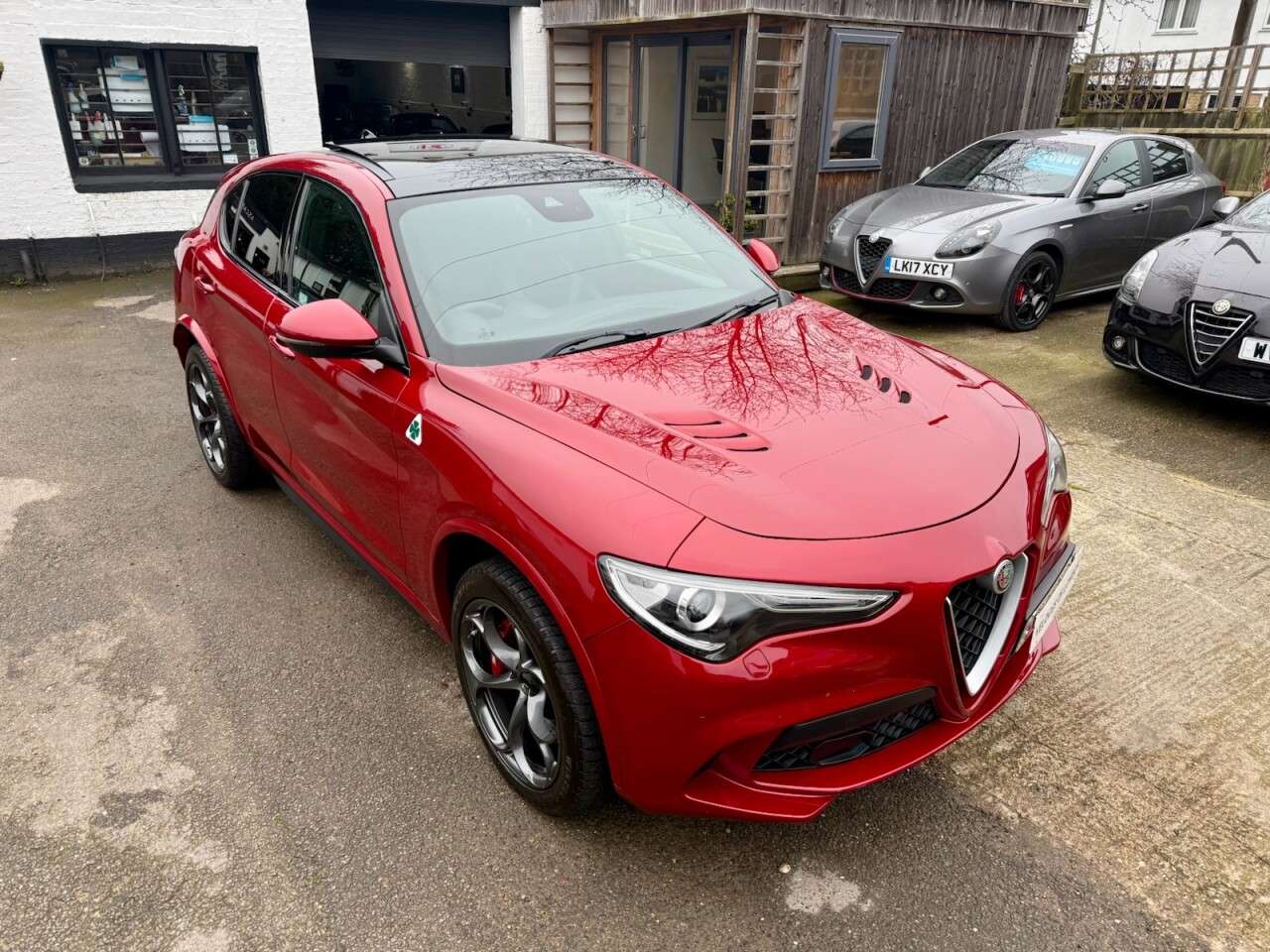 A 2019 ALFA ROMEO STELVIO 2.9 V6 Bi-Turbo Quadrifoglio SUV 5dr Petrol Auto Q4 AWD Euro 6 (s/s) (510 p A 2019 ALFA ROMEO STELVIO 2.9 V6 Bi-Turbo Quadrifoglio SUV 5dr Petrol Auto Q4 AWD Euro 6 (s/s) (510 p