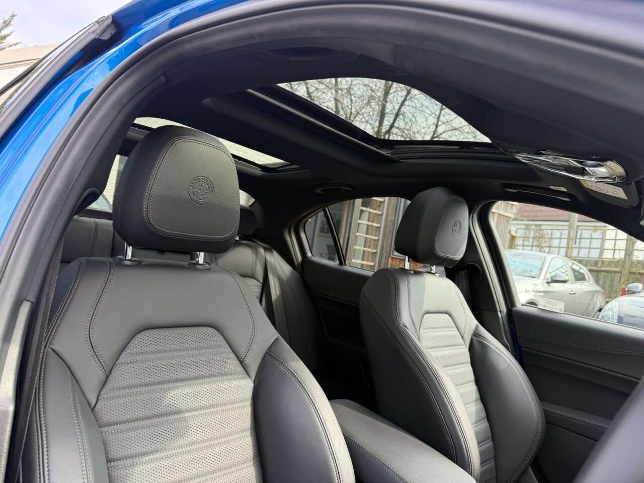 A 2023 ALFA ROMEO GIULIA 2.0T Veloce Saloon 4dr Petrol Auto Euro 6 (s/s) (280 ps) BALANCE OF MANU WA A 2023 ALFA ROMEO GIULIA 2.0T Veloce Saloon 4dr Petrol Auto Euro 6 (s/s) (280 ps) BALANCE OF MANU WA