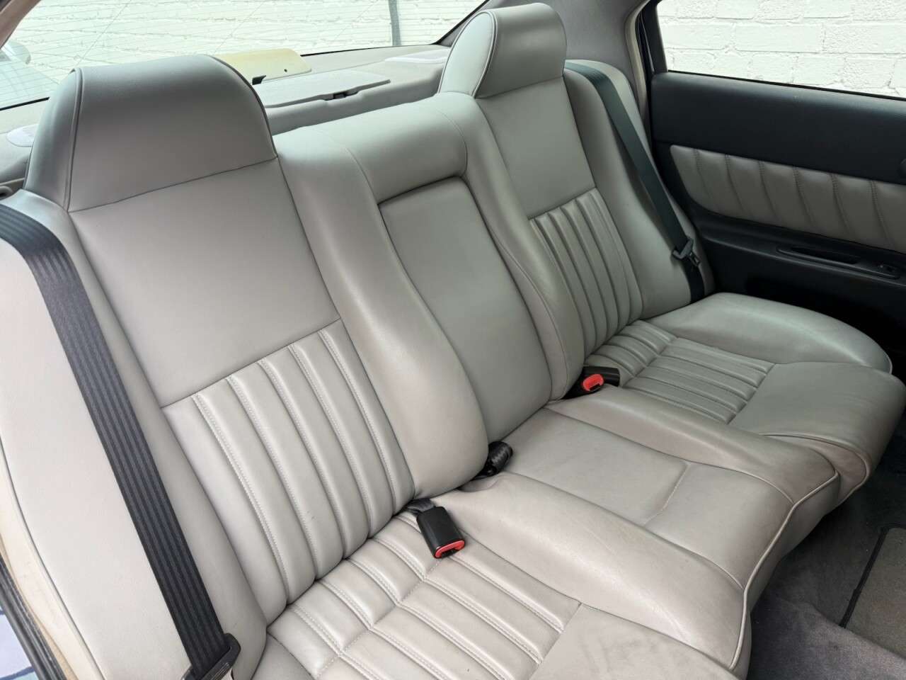 A 2000 ALFA ROMEO 166 3.0 V6 24V Super Saloon 4dr Petrol Manual (297 g/km, 226 bhp) £15k+ of SERV A 2000 ALFA ROMEO 166 3.0 V6 24V Super Saloon 4dr Petrol Manual (297 g/km, 226 bhp) £15k+ of SERV