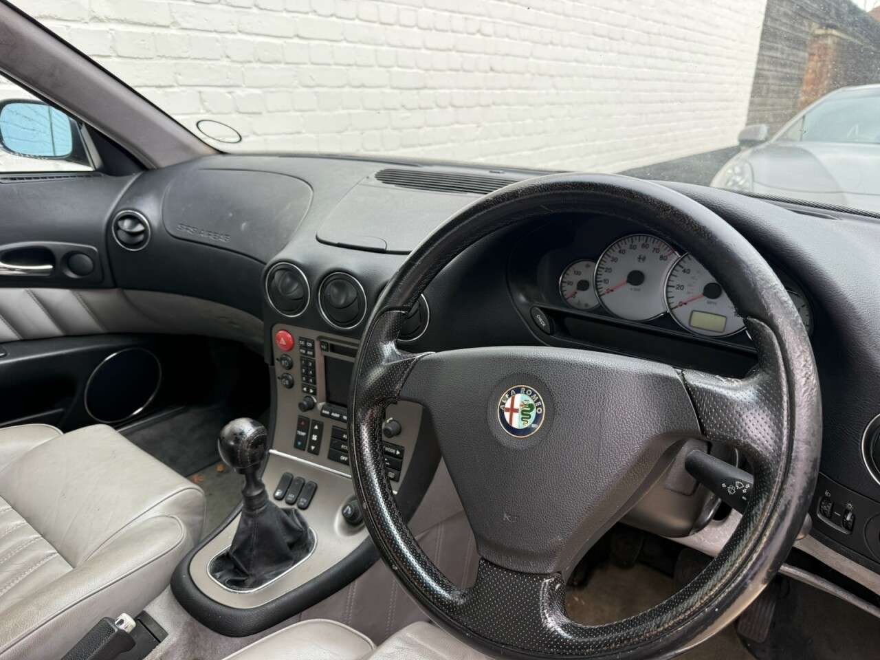 A 2000 ALFA ROMEO 166 3.0 V6 24V Super Saloon 4dr Petrol Manual (297 g/km, 226 bhp) £15k+ of SERV A 2000 ALFA ROMEO 166 3.0 V6 24V Super Saloon 4dr Petrol Manual (297 g/km, 226 bhp) £15k+ of SERV